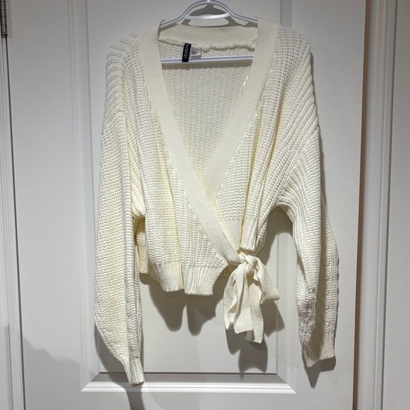 H&M Sweaters - H&M Cream Knit Wrap Cardigan